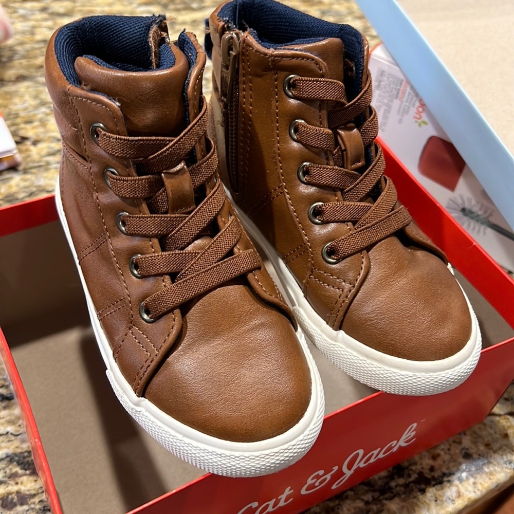 Size 9 Cat and Jack Brown Boys Boots